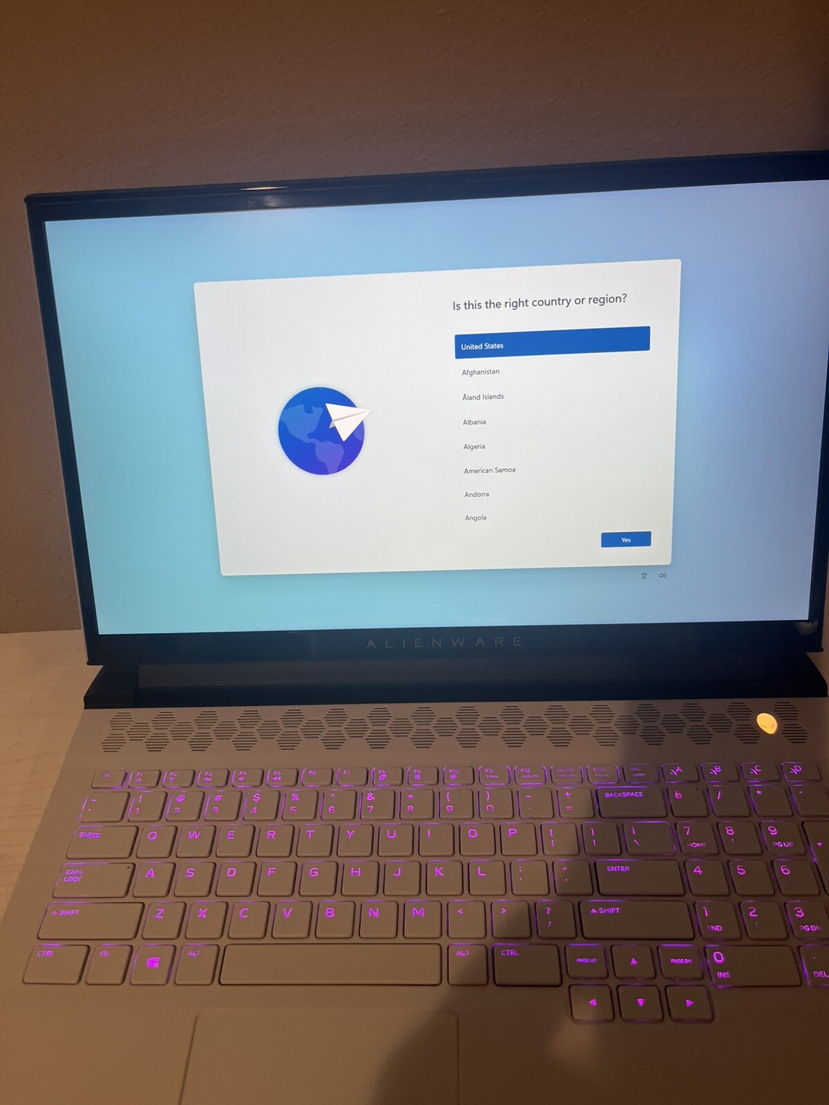 Alienware M17 R3 17.3 inch (1TB, Intel Core i7 10th Gen., 16GB) Gaming Laptop –