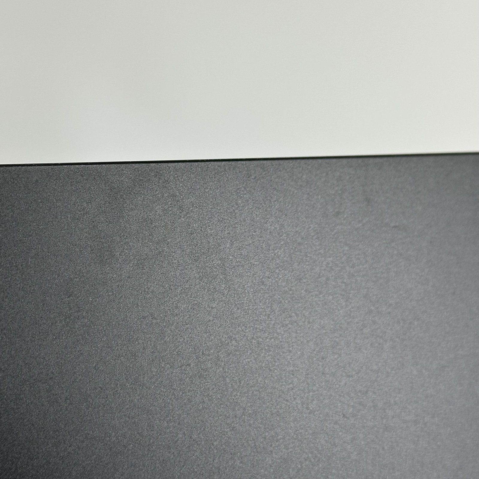 Dell Vostro 7510 15.6 FHD i7-11800H 2.30GHz 16GB 1TB SSD RTX 3050 Ti BENT FRAME
