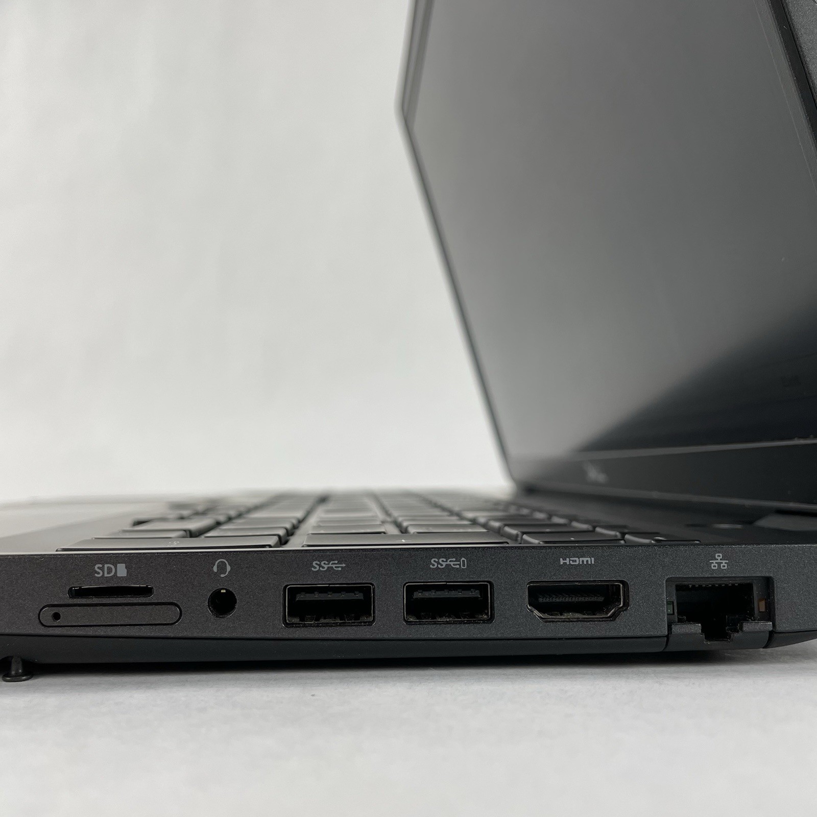 Dell Latitude 5410 15.6″ i7-9850H 2.60 GHz 8 GB RAM No SSD/OS/AC