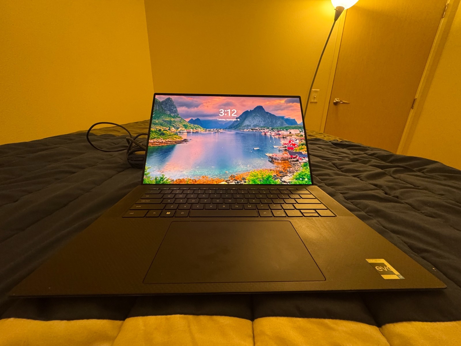 Dell XPS 15 9530 Intel i7-13700H 16GB RAM 512GB SSD UHD 15.6 Touch Display IPS