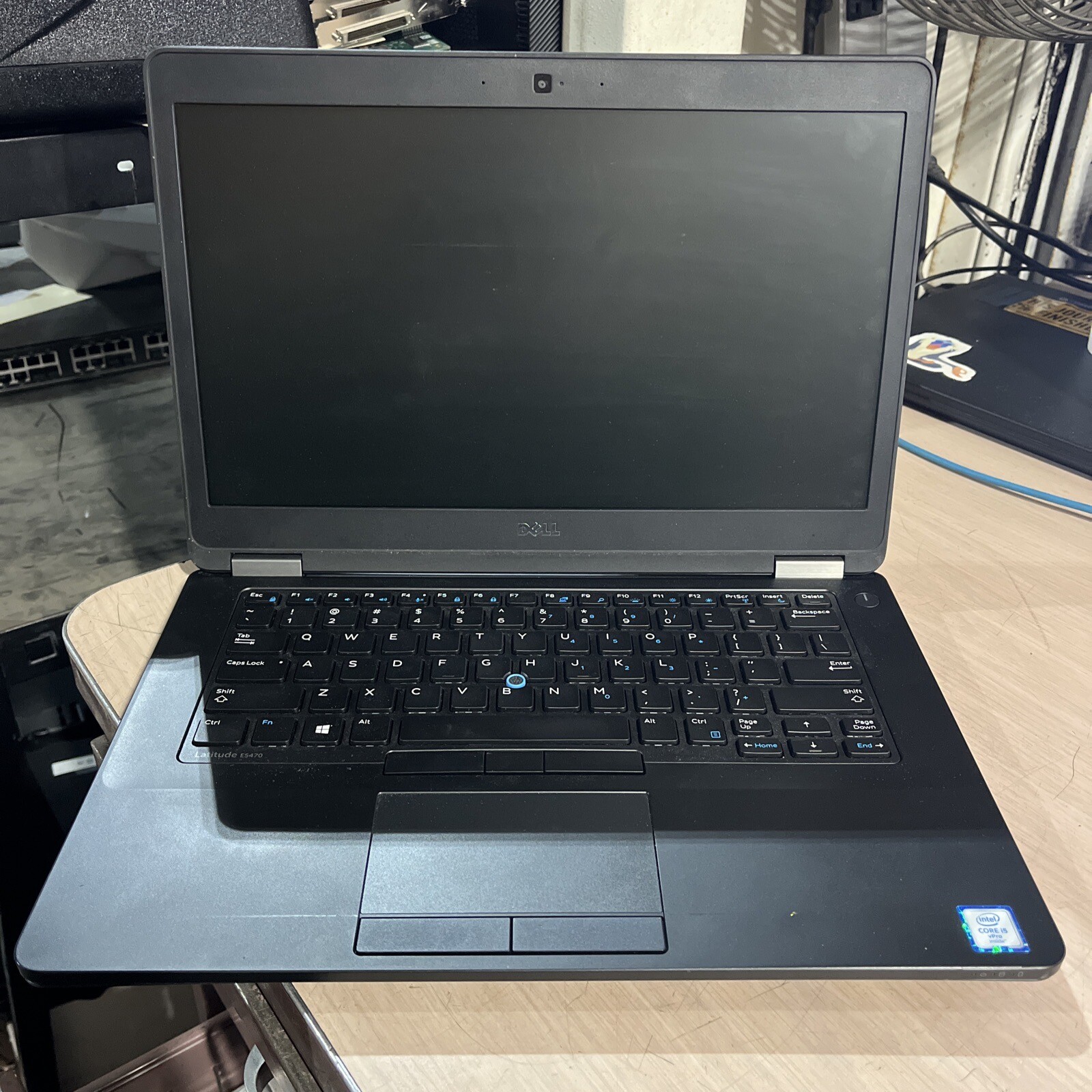 DELL LATITUDE E5370 INTEL CORE I5-6300U 2.40GHZ 8GB RAM NO HD