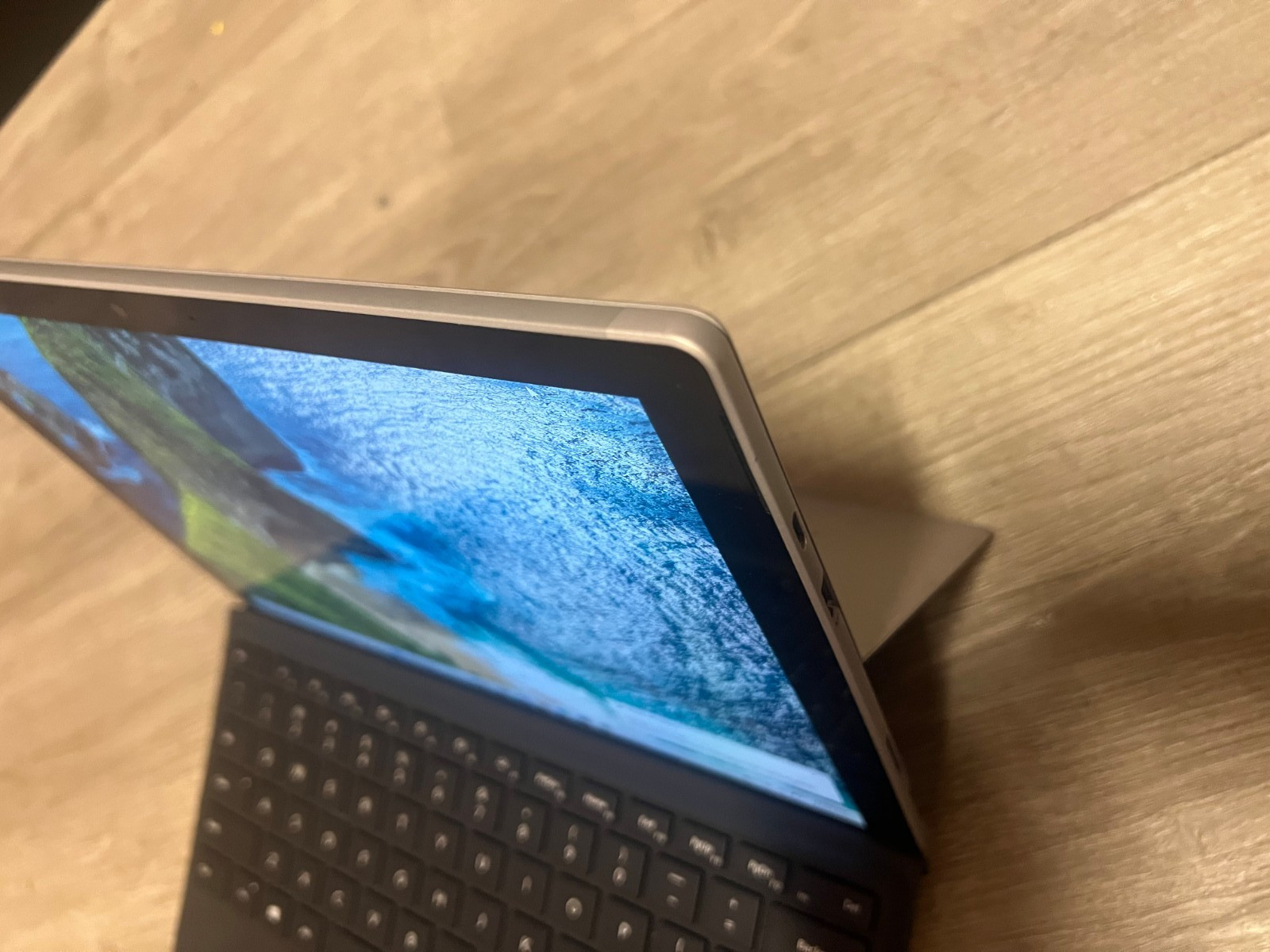 Microsoft Surface Pro 7+ 12.3″ (256GB SSD, Intel Core i5 11th Gen., 2.40 GHz