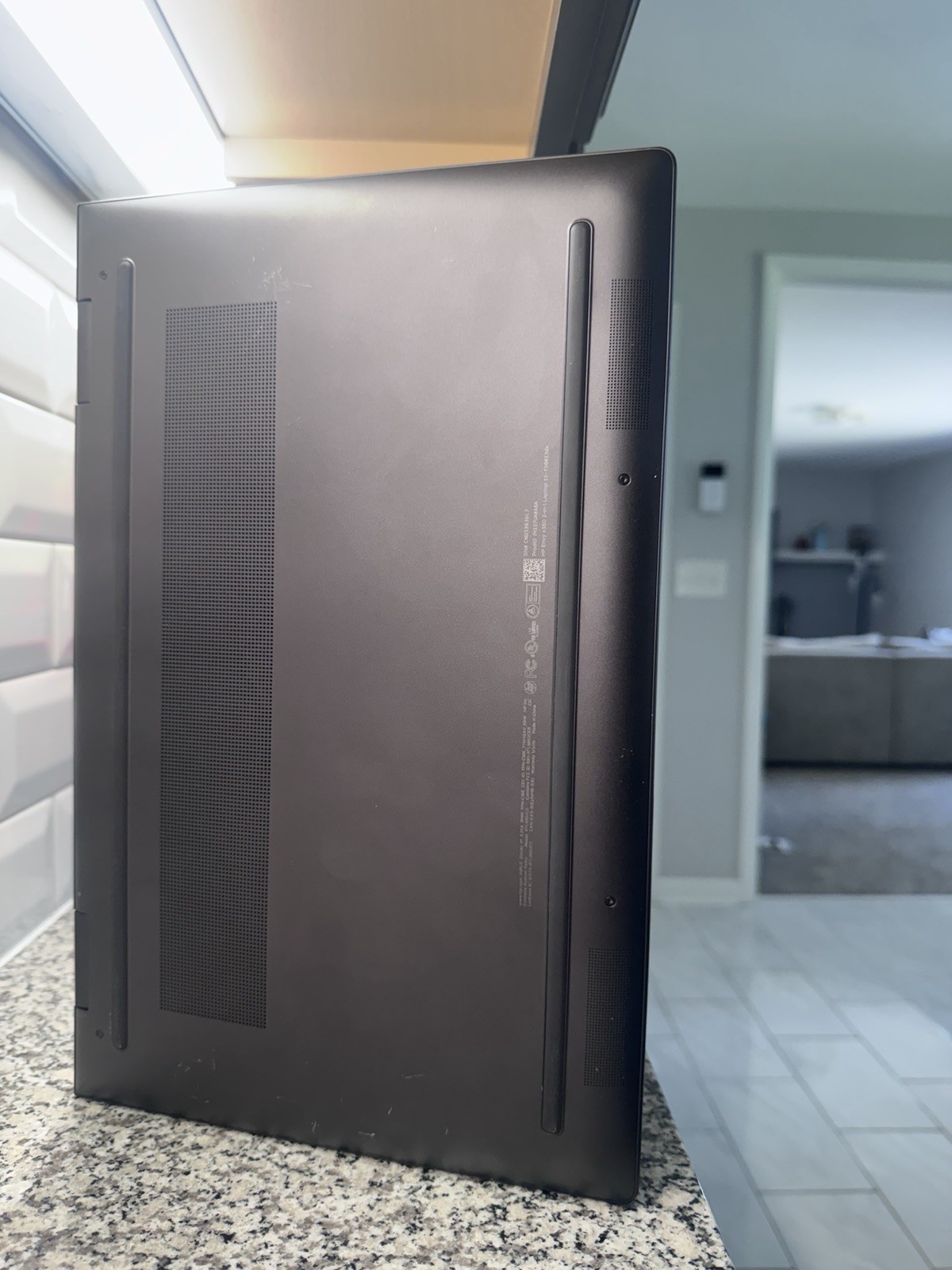 HP ENVY x360 15.6″ (256GB SSD, AMD Ryzen 5, 4.30 GHz, 8GB) Laptop – Black