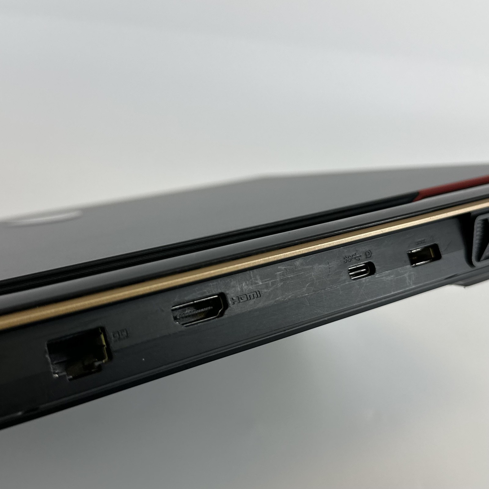 MSI Raider GE78 HX 17 QHD 2.2GHz i9-13980HX 32GB 1TB/1TB RTX 4080 FRAME GAP