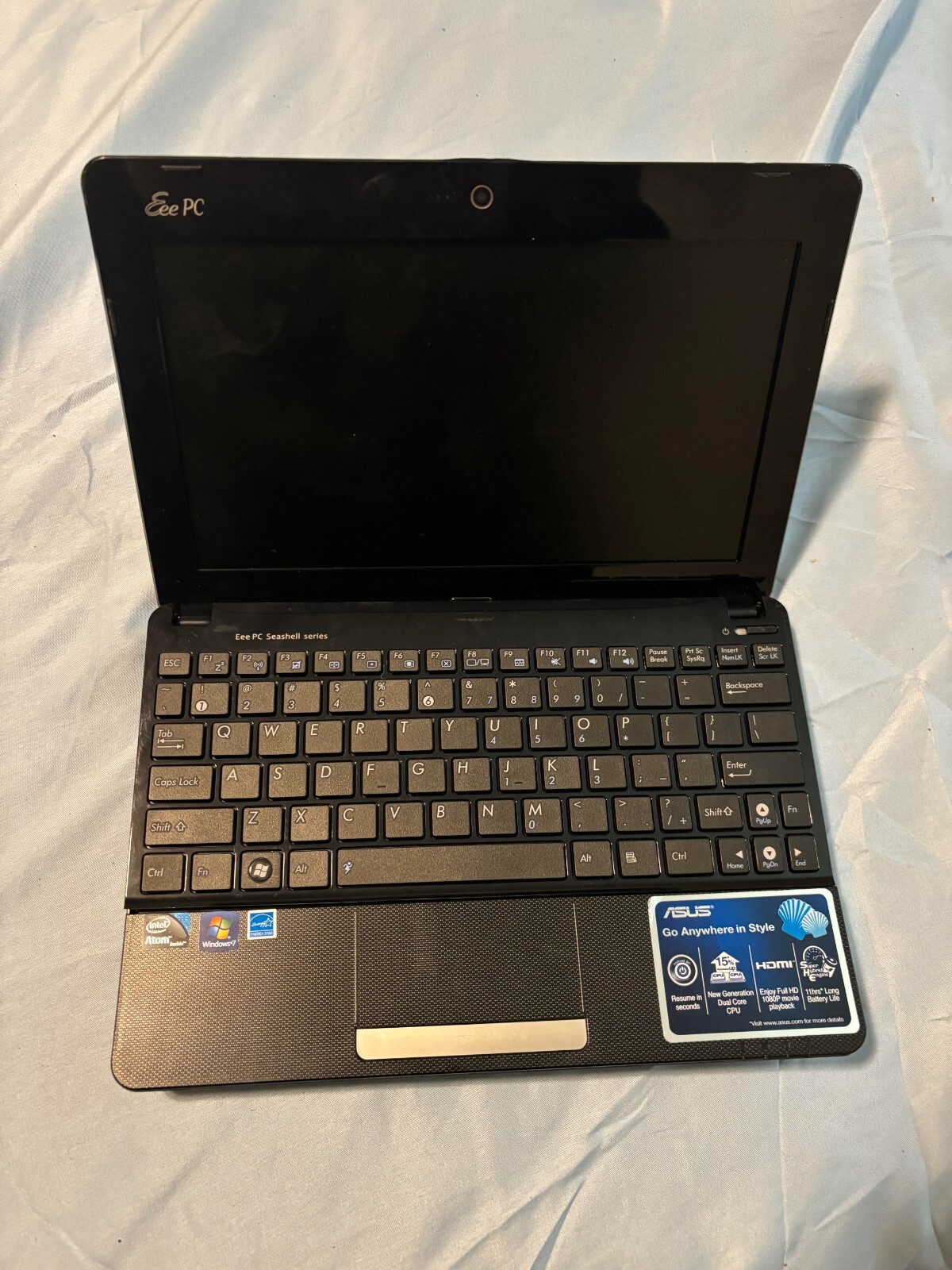 ASUS 10in. (160GB, Intel Atom, 1.6GHz, 1GB) No screws W/charger