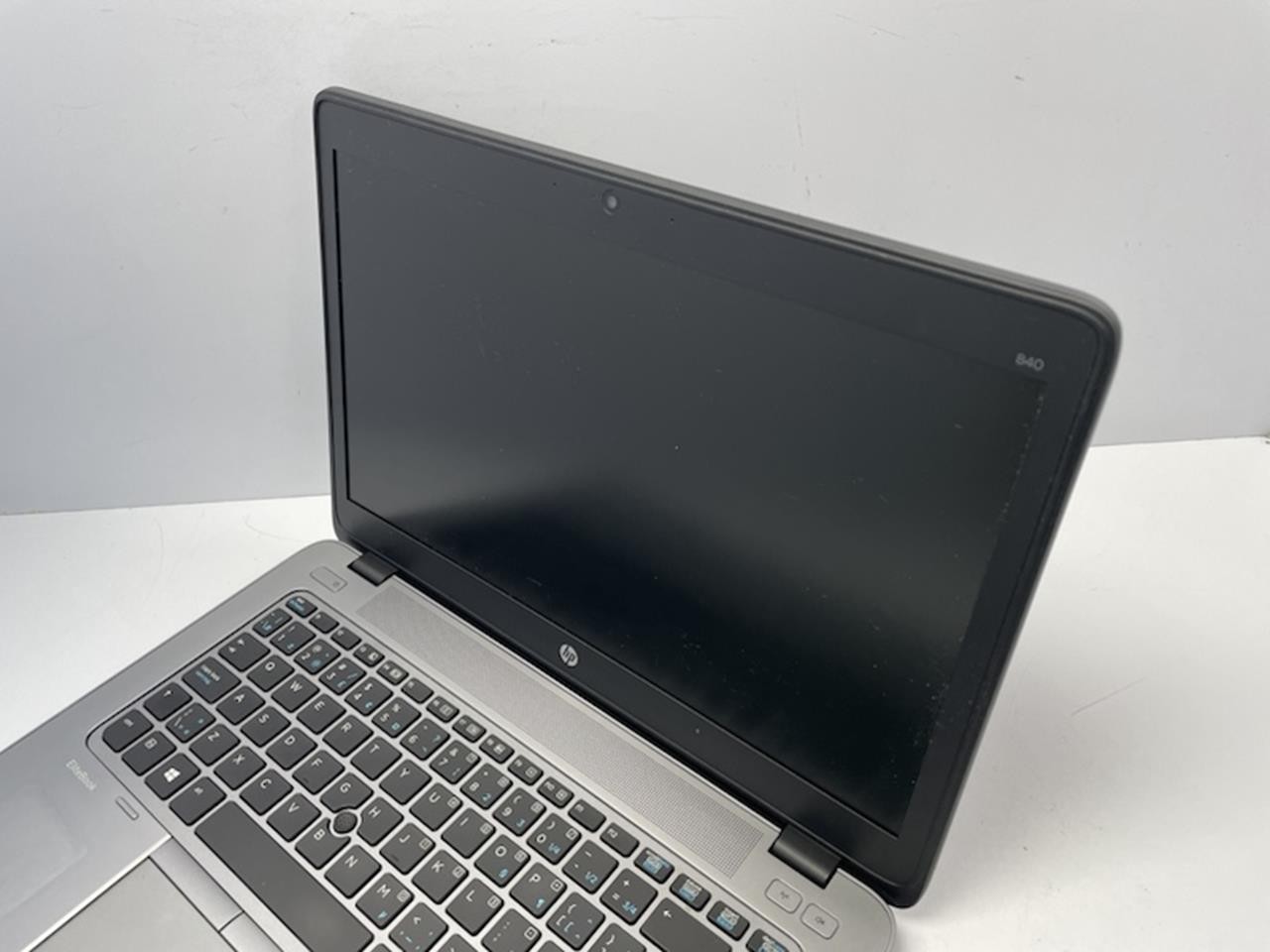 HP ELITEBOOK 840 G2 Laptop w/ Intel Core i5-5300U 2.30 GHZ + 16 GB No HD/Battery