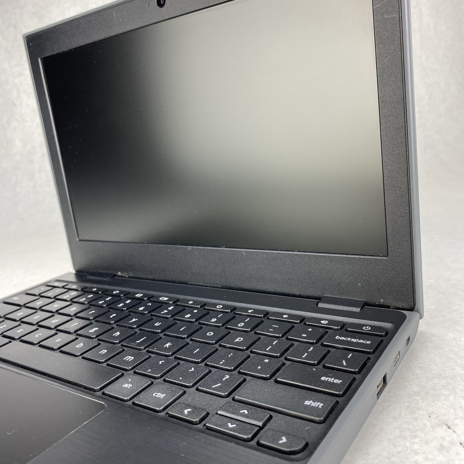 Lenovo 100e Chromebook 2nd Gen 82CD 11.6″ AMD A4-9120C 1.60GHz 4GB RAM 16GB READ