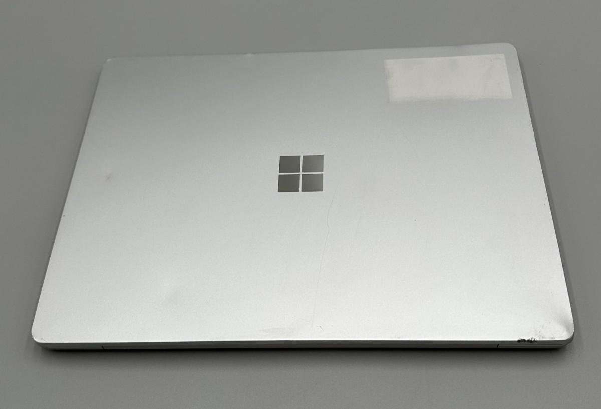 Surface Laptop Go 1943 12.4″ i5-1035G1 1GHz 128GB SSD 8GB DDR4 Silver Fair/READ