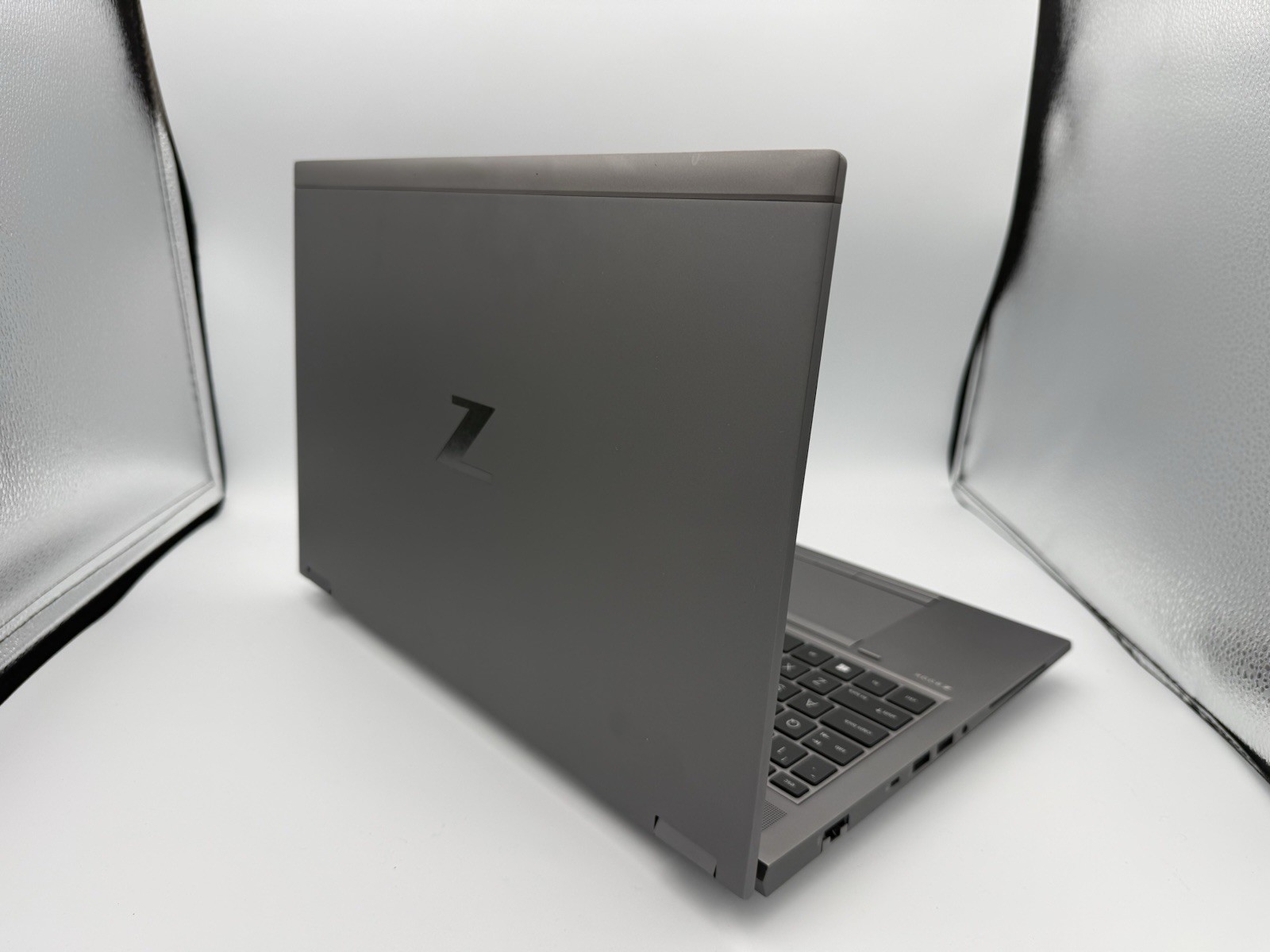 HP ZBook Fury 15.6” G8 WS – i7-11800H | 32GB RAM | 1TB SSD