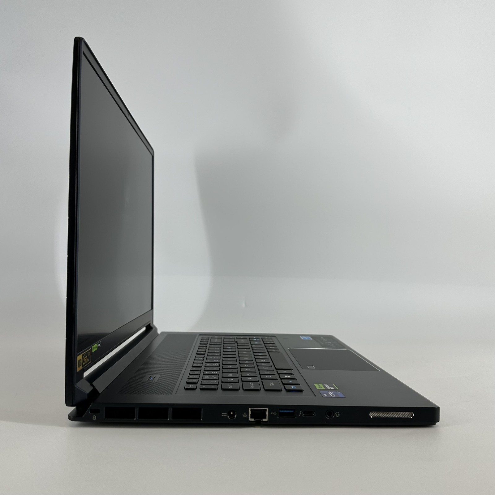 Acer Predator Triton 17 X QHD+ 2.2GHz i9-13900HX 64GB 2TB SSD RTX 4090 Very Good