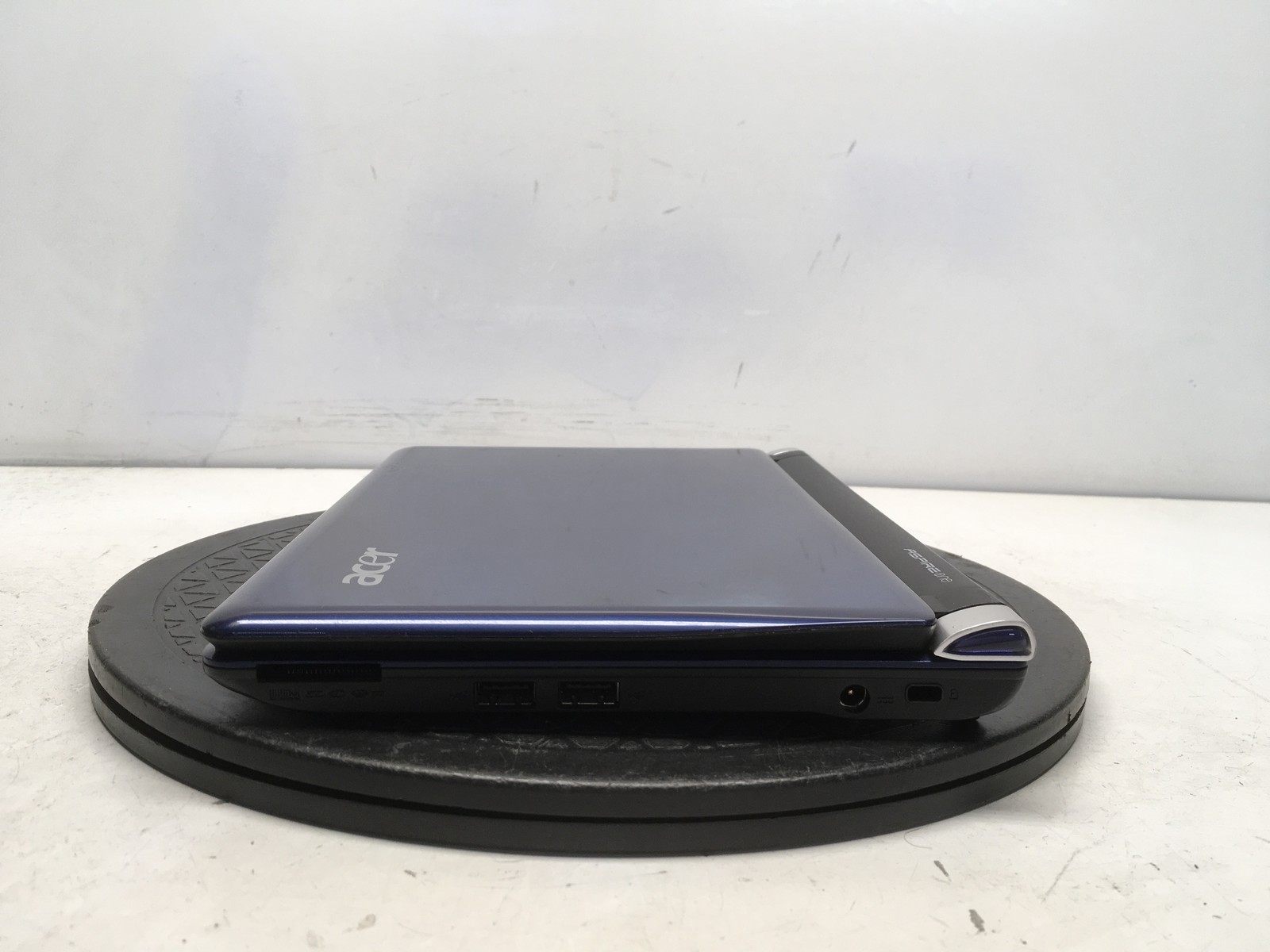 Acer Aspire One Intel Atom N270 1.6GHz 2 GB NO HDD No Batt