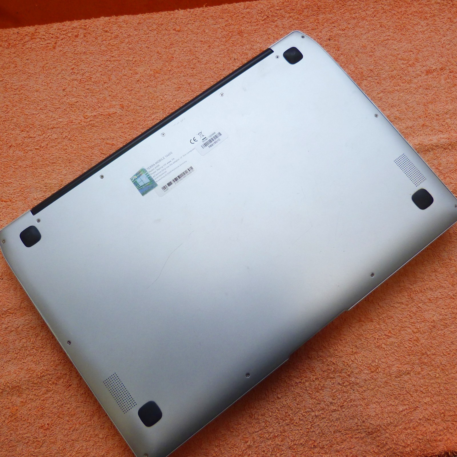 Terra 1460P 14″ FHD METAL ULTRABOOK l Windows 11 PRO SSD I 10 Gen Core i5