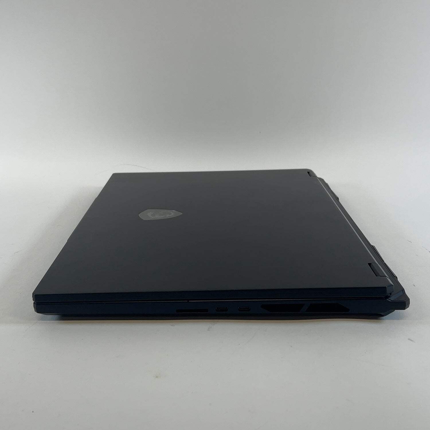MSI Stealth 18 AI Studio A1VHG 18″ Core Ultra 9 185H 64GB RAM 2TB SSD RTX 4080