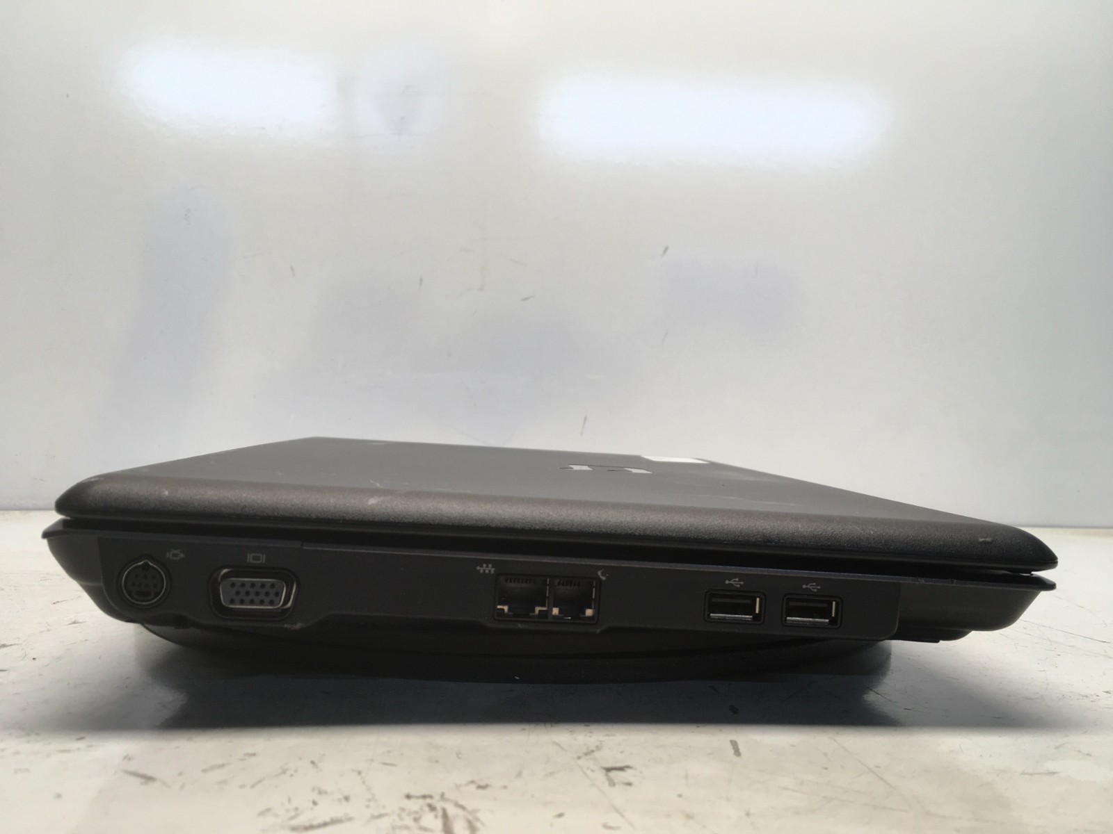 Compaq Presario F700 AMD Athlon 64 X2 TK-55 1800MHz 2 GB NO HDD