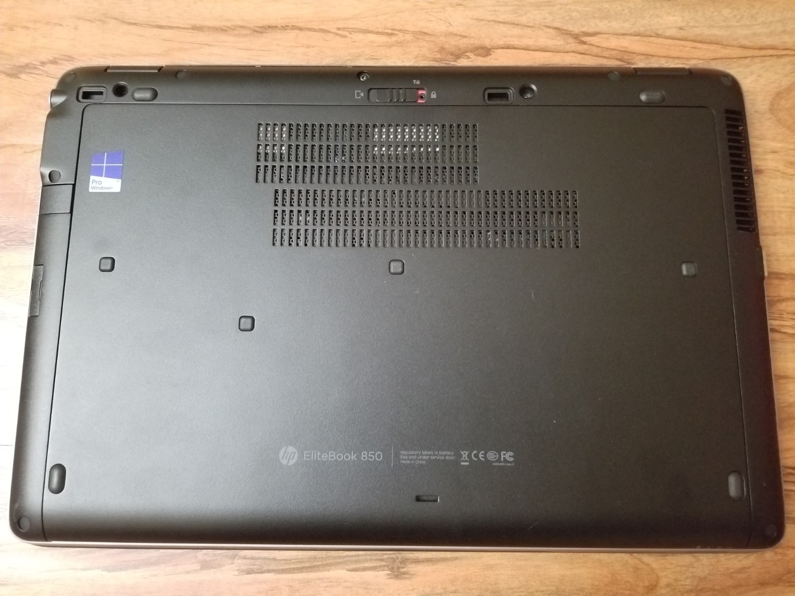 HP EliteBook 850 G2 i7-5600U 128GB SSD 8GB RAM Battery AC Radeon R7 M260X No OS