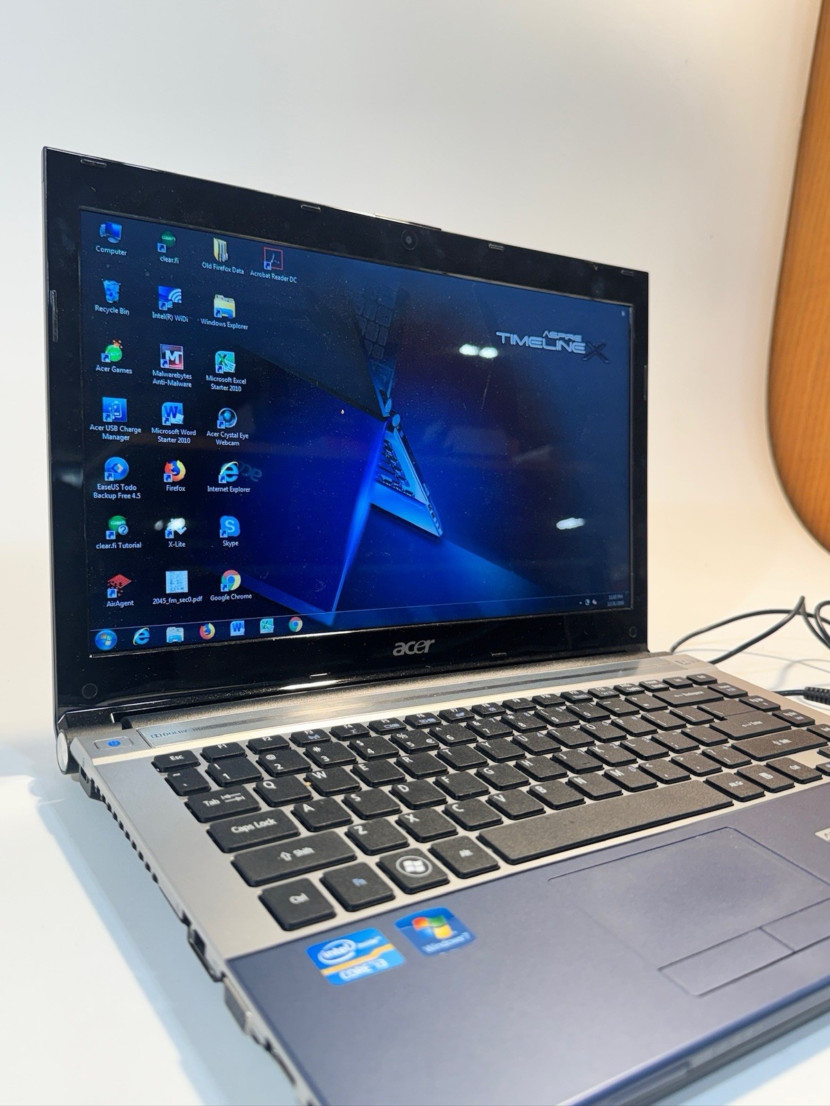 Acer Aspire Laptop 14″ HD LED LCD Intel Core i3-2370M 4GB RAM 320GB HDD