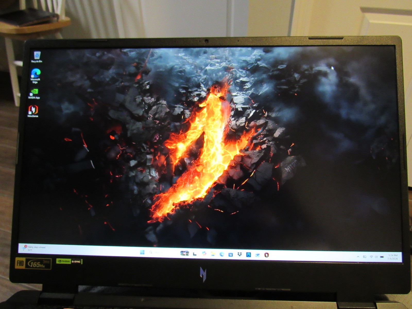 Acer Nitro 17 AN17-42-R9TH 17″ 165Hz GSYNC Ryzen 7 8845HS RTX 4060 24GB RAM 1TB