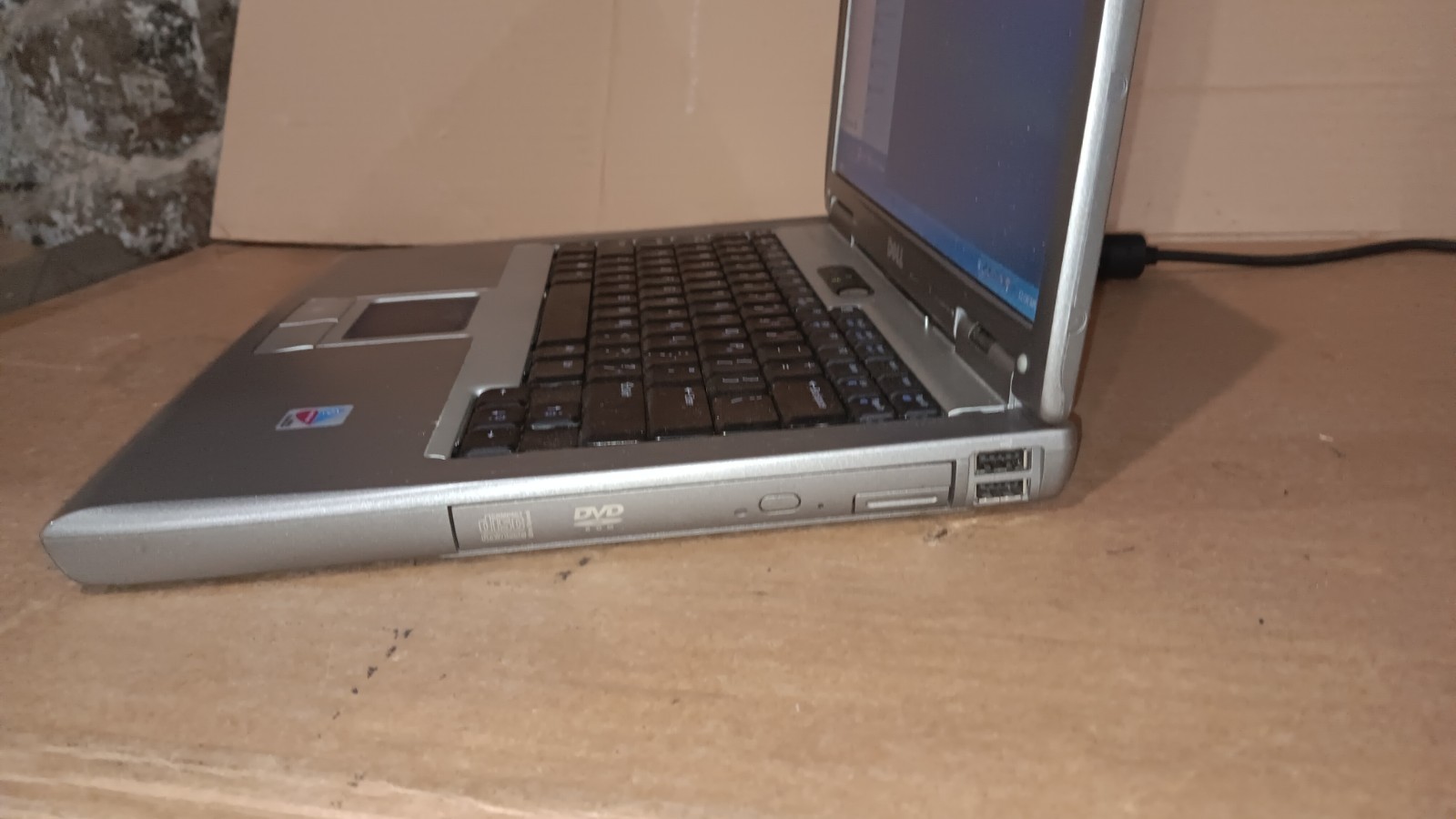Vintage Dell Latitude D510 Laptop Windows XP pro SP3 Serial port Parallel port