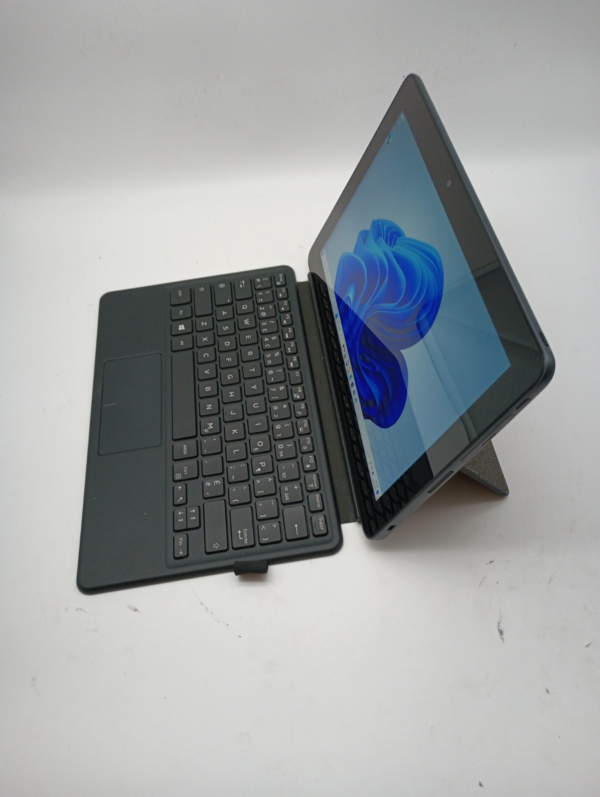 6071Latitude 5175w/charger.m5-6Y57.4GB.128GB SSD.10.6″FHD Touch.KB/Touchpad.Nice