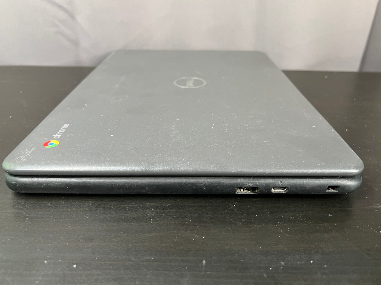 Dell Chromebook 14 3400 (14″, Intel 1.1GHz, 4GB, 32GB SSD, ChromeOS) w/ Charger