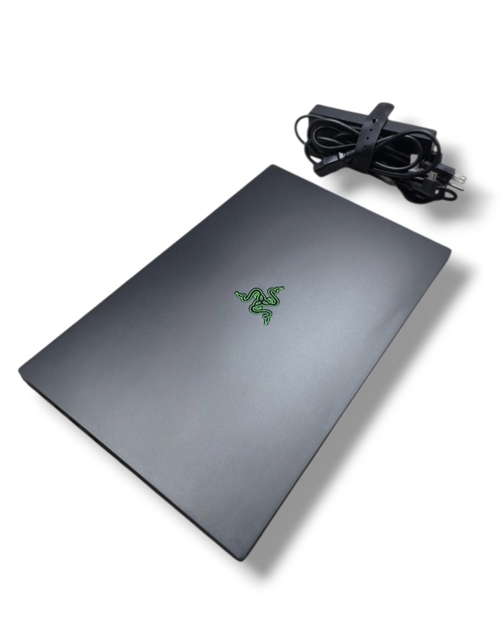 Razer Blade Pro 17 2020 300Hz FHD i7-10875H 16GB 1TB RTX 2080 Super Max-Q