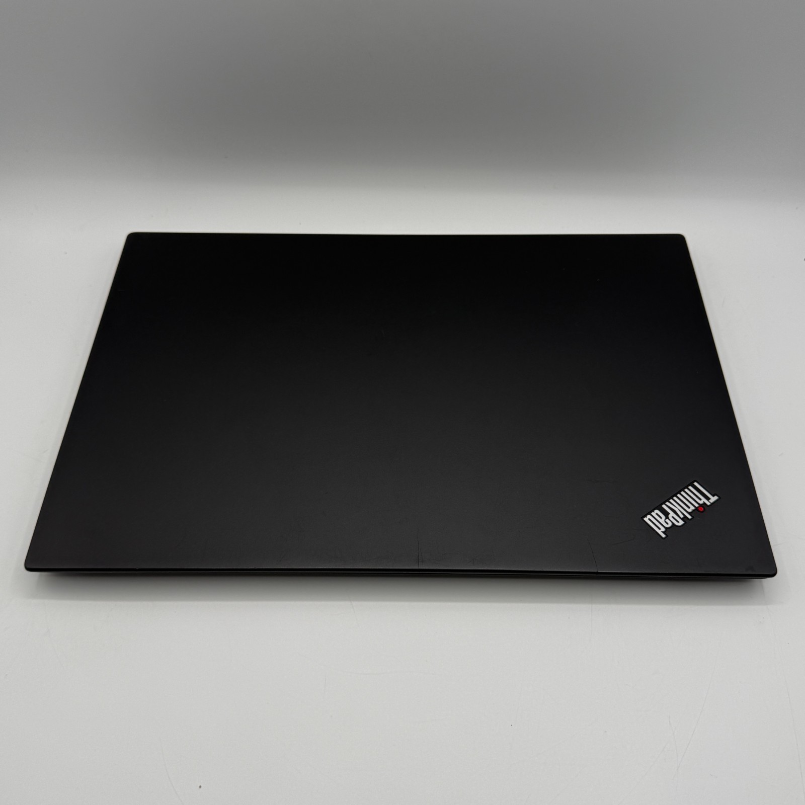 Lenovo ThinkPad T490s 14″ i7-8565U 16GB RAM 256GB SSD Win11 Pro Fingerprin Fair