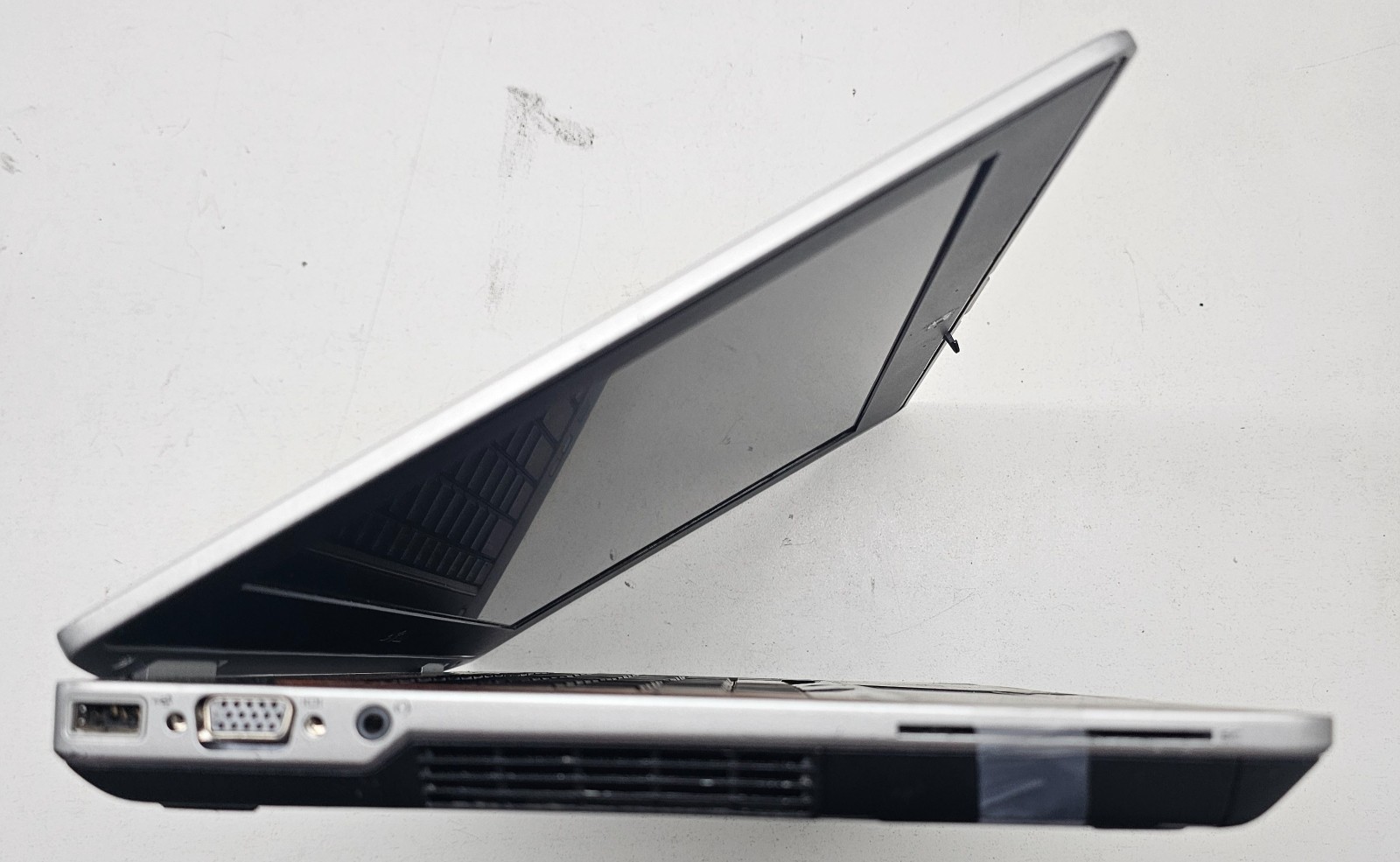 Dell Latitude E6420 14” Laptop Intel Core i5-2430M 4GB Ram No HD/OS (FL)