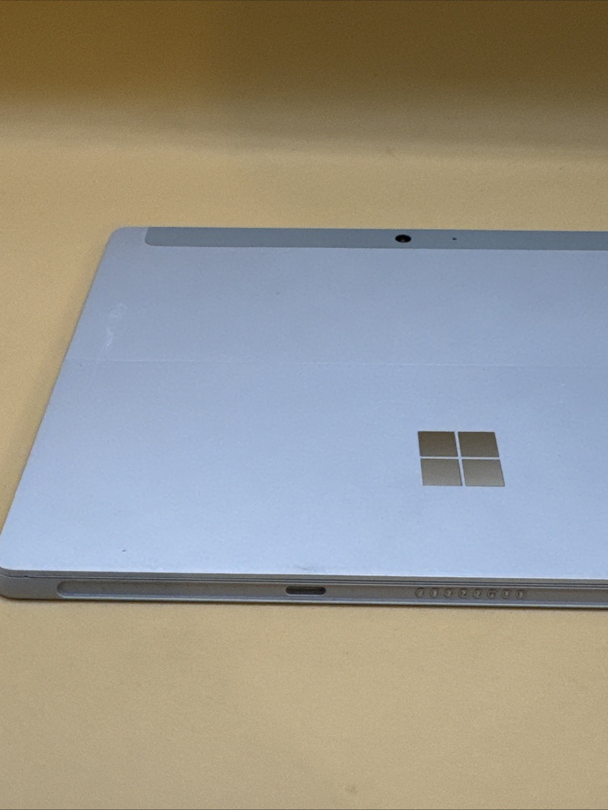 Microsoft Surface Go 3 1901 Intel Pentium Gold 6500Y 1.1GHz, 4GB RAM 64G Touch