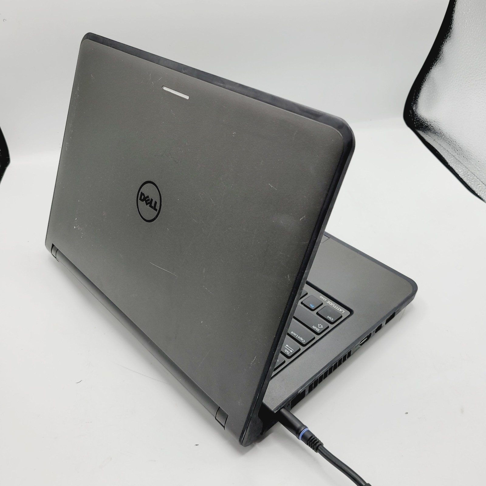 Dell Latitude 3340 Core i3 4005U 1.7GHz 4GB RAM No HDD 13″ – ***Boot to Bios