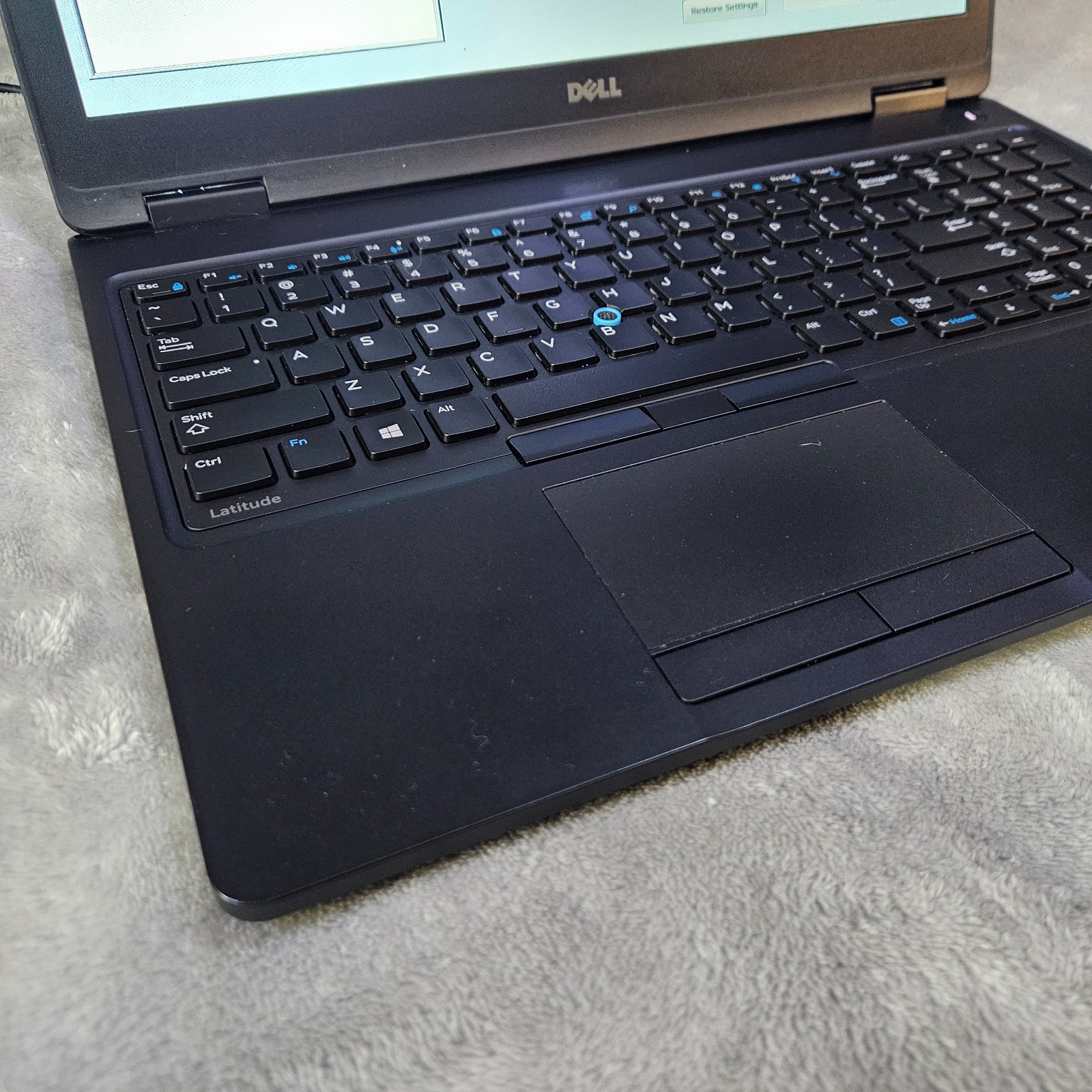 Dell Latitude 5580 Laptop i5-6300U 2.4GHz 16GB RAM NO SSD/OS W 65W Charger