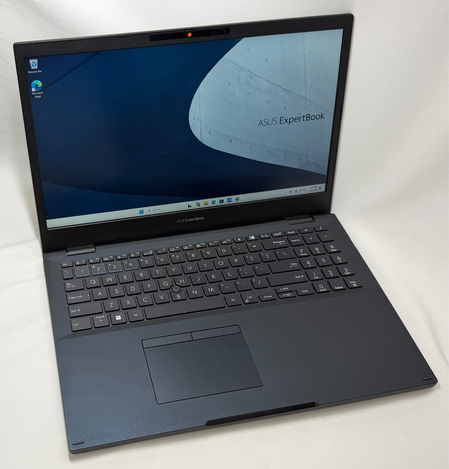 ASUS ExpertBook B2 B2502CBA 15.6″ FHD i5-1240P 16GB 256GB Iris Xe Graphics W11 P
