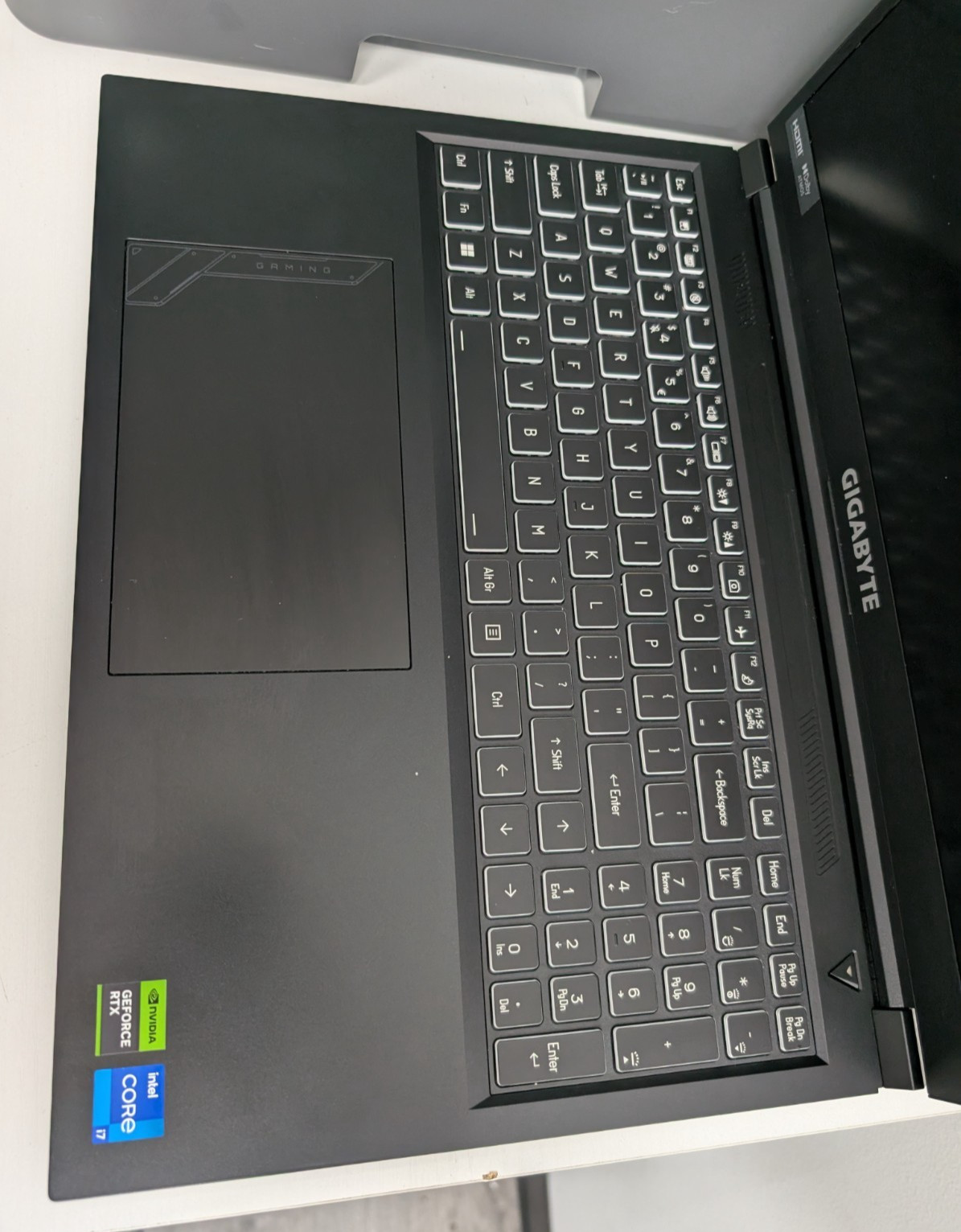 Gigabyte RC56 Notebook 32GB RAM i7-13620H 2.4GHz 1TB SSD 16″ GeForce RTX 4050