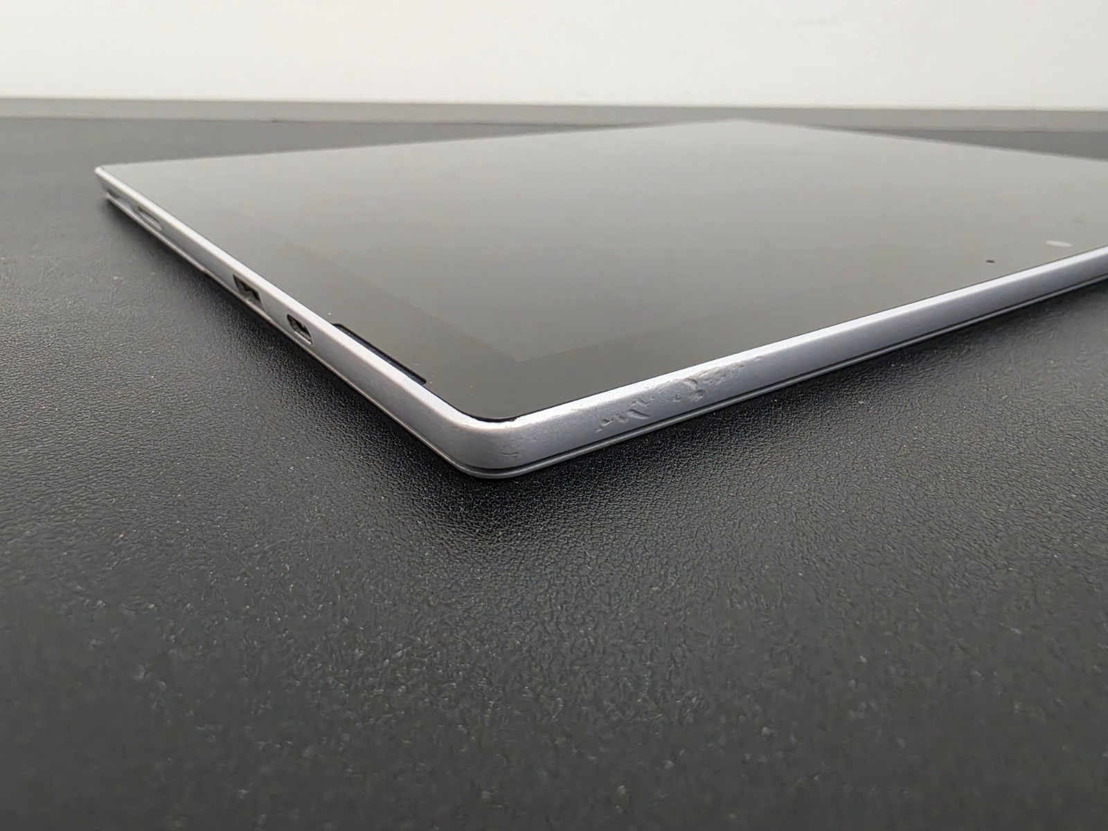 Microsoft Surface Pro 7+ ***LTE*** i5-1135G7 8GB Ram 256GB SSD Win 11 Pro