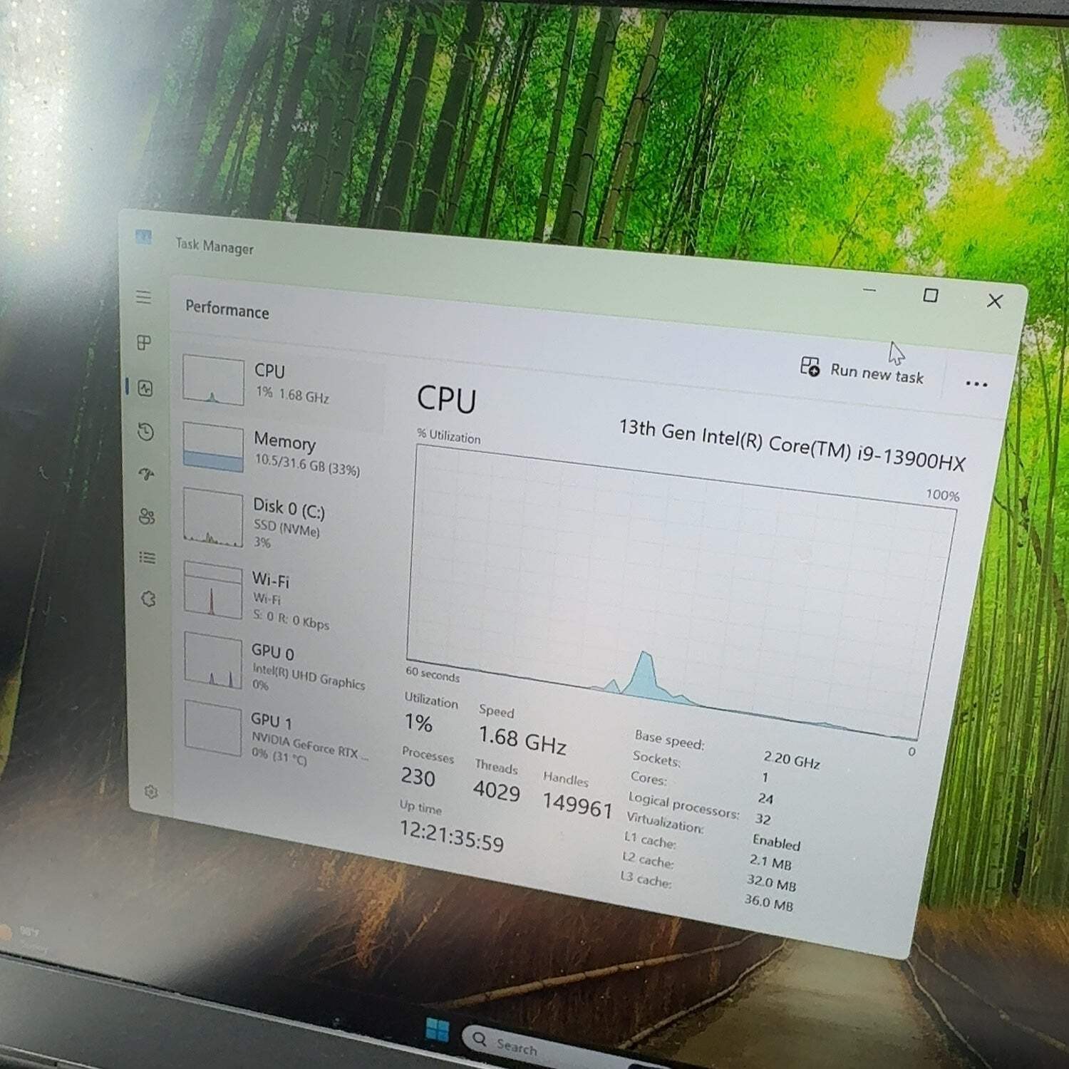 HP Omen 17-CK2095 17.3″ i9-13950HX 2.2GHz 32GB RAM 2TB SSD GeForce RTX 4080