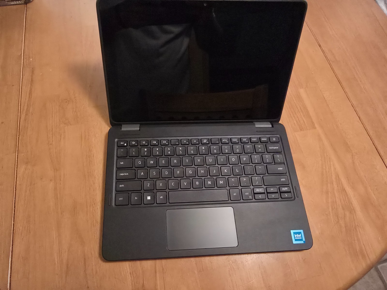 Dell Latitude 3140 2in1 Touchscreen, Intel N200 128GB 8GB Win11 Pro – With Case!