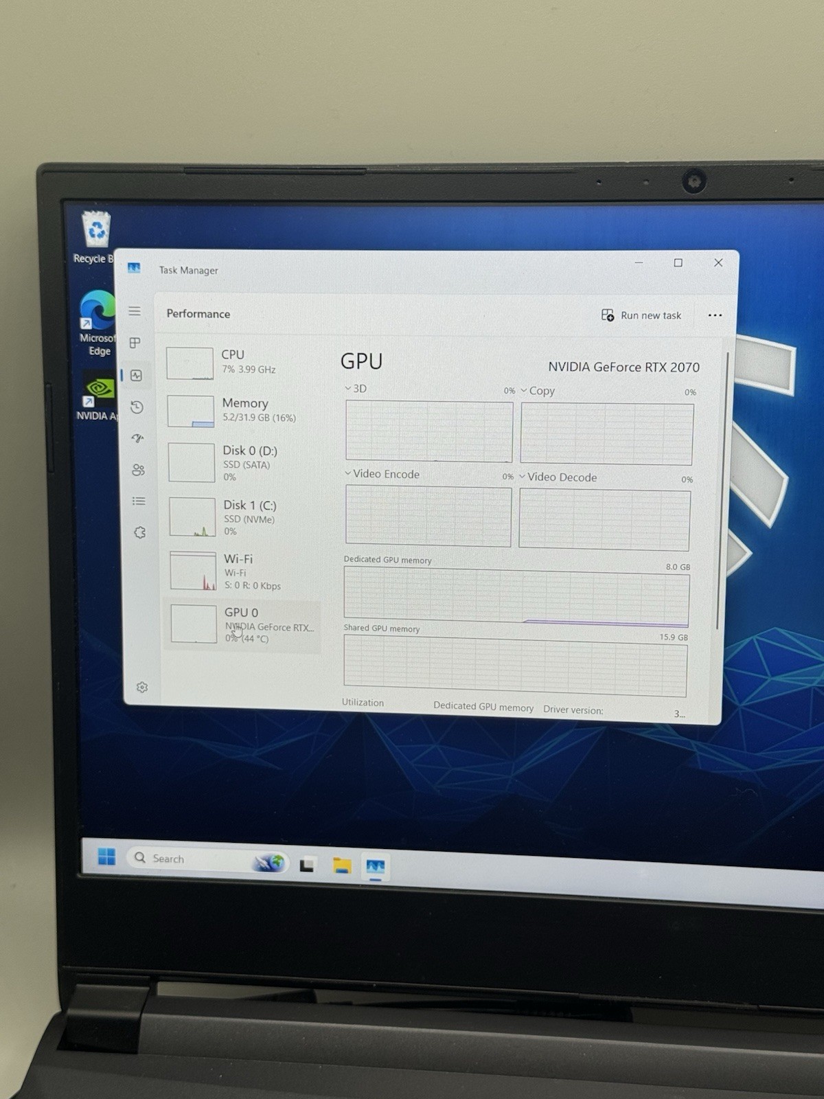 Eluktronics THICC-15 Ryzen 9 3950X 16-Core RTX 2070 32GB/960GB Gaming Laptop