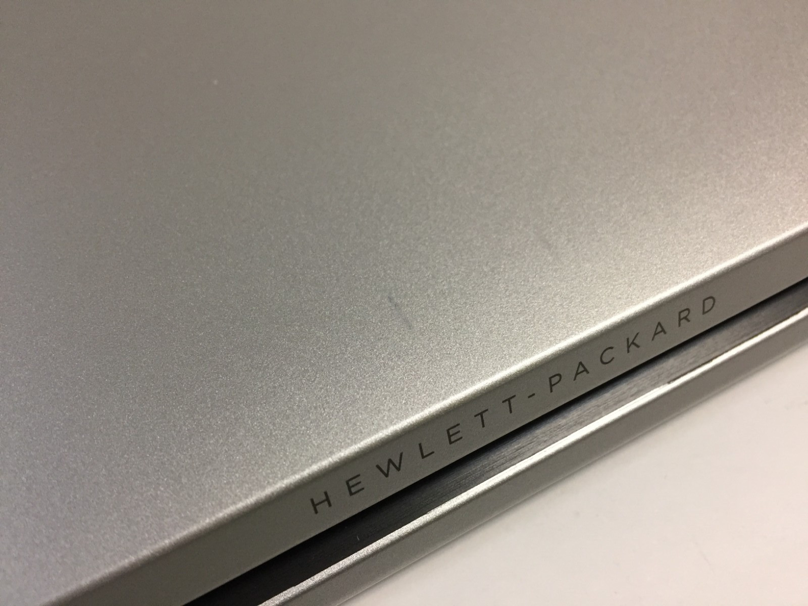 *Bad Battery*HP Pavilion 13-a110dx 13.3 Touch Laptop/i3-5010U/4GB/500GB HDD/W10H