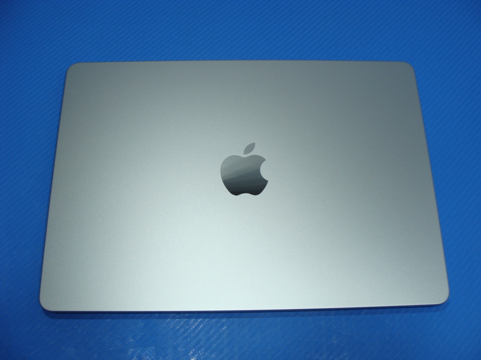 2025 Apple MacBook Air A3240 13.6″ M4 10CPU/8GPU 16GB 256GB Sequoia AppleCare27!