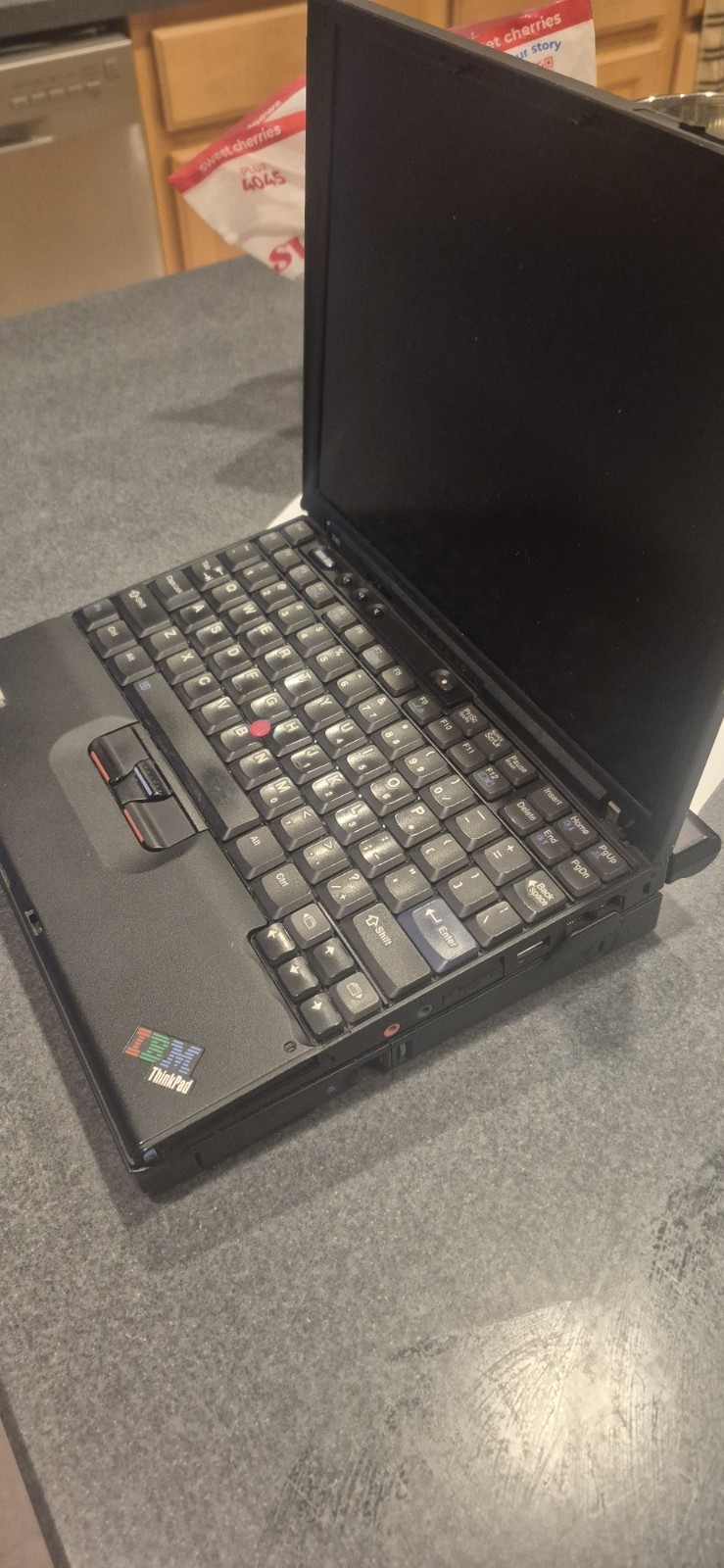 IBM ThinkPad X40 12.1 Pentium M 1.50GHz Linux 40GB HDD Charger WITH X4 Ultrabase
