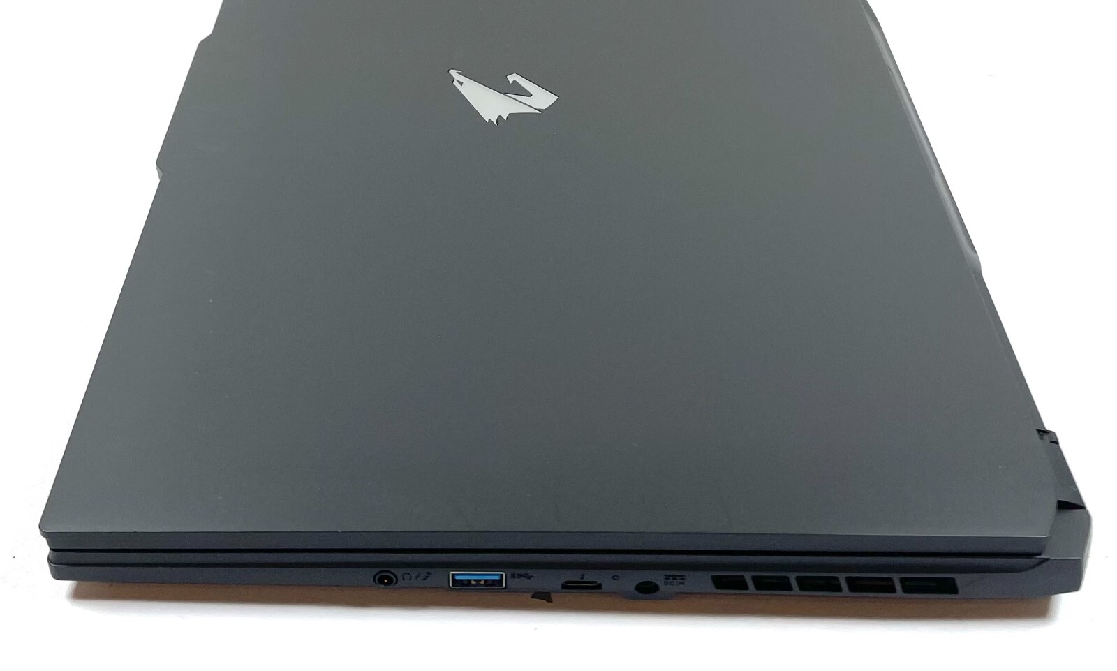 Aorus AORUS 17H 17.3 Laptop Intel i7 13th Gen 2.4Hz 16Gb 1Tb RTX4080 12Gb
