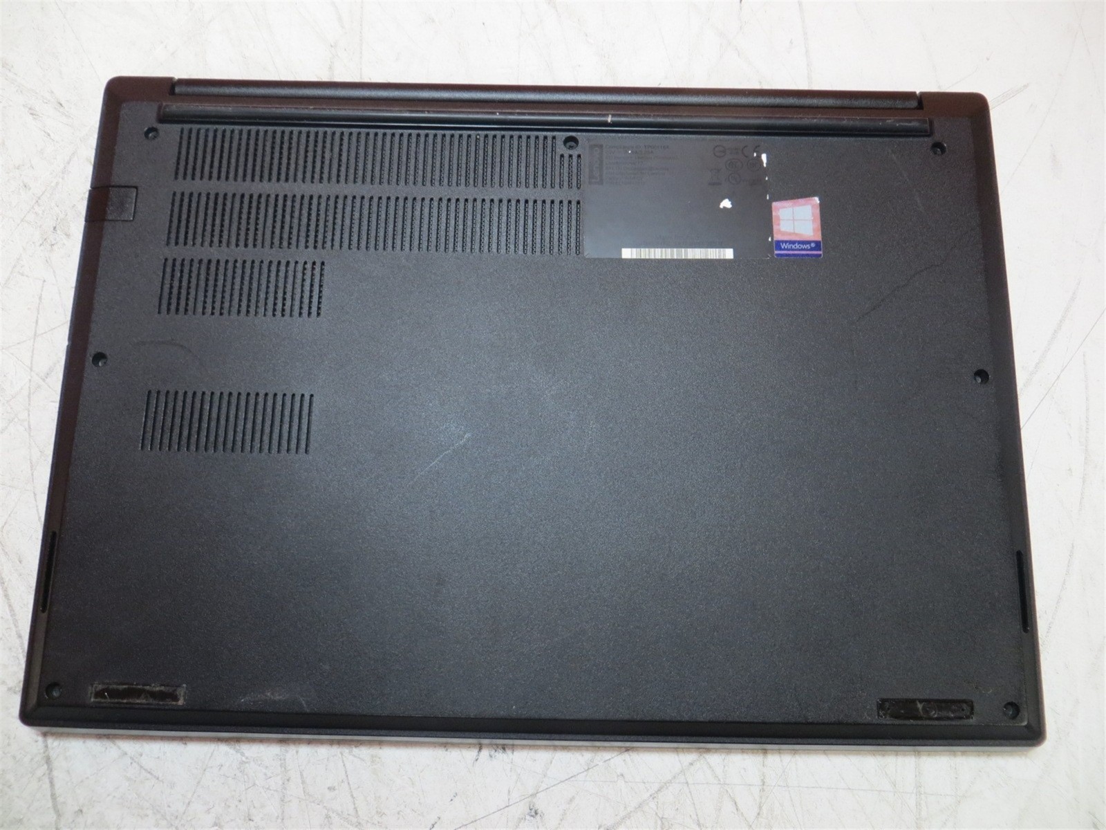 Light Spots Lenovo ThinkPad E14 Laptop Intel i5-10210U 1.6GHz 8GB 256GB SSD w/OS