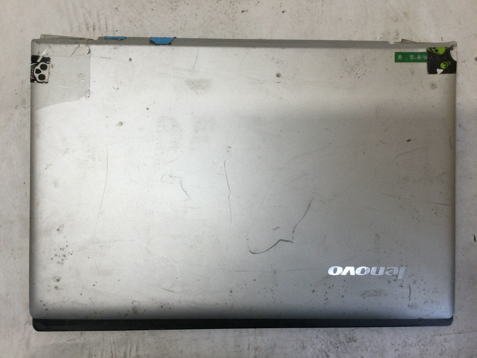 LENOVO IDEAPAD U530 TOUCH – FOR PARTS – BROKEN HINGES – INTEL I7 – READ DESC -BB