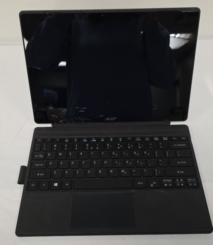 Acer Switch 5 |2-in-1|N17P5 Core i3-7130U|2.70GHz|128GB SSD|4GB Ram w/ Keyboard