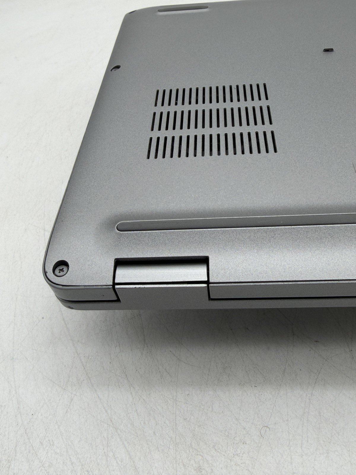 Dell Latitude 5420 |14.0″| i5-1135G7 8GB 128GB NO OS (Read)