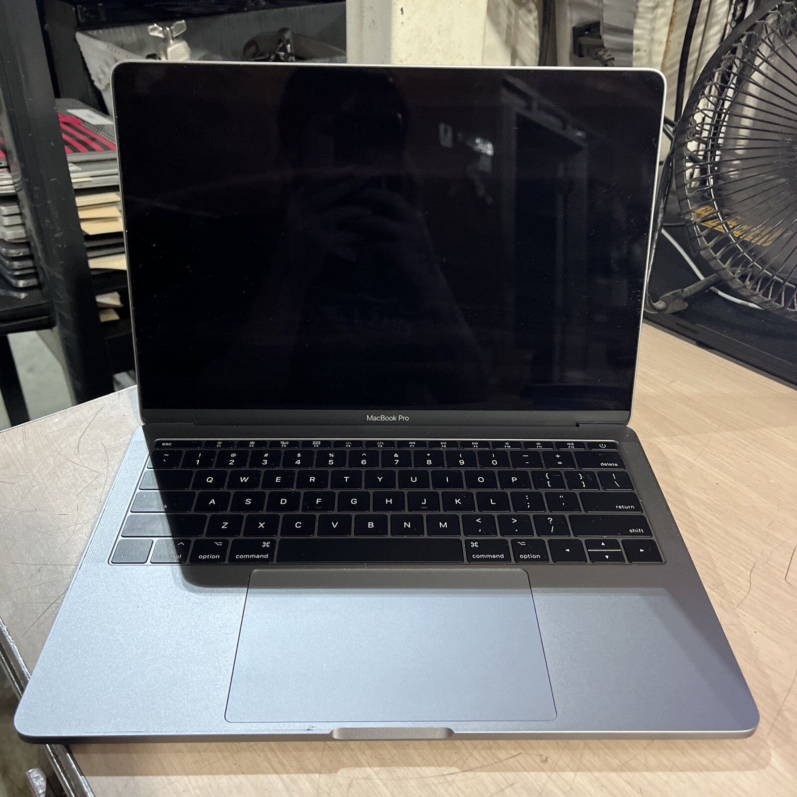 APPLE MACBOOK PRO 13″ MID-2017 CORE I5-7360U 2.3GHZ 8GB RAM NO HD