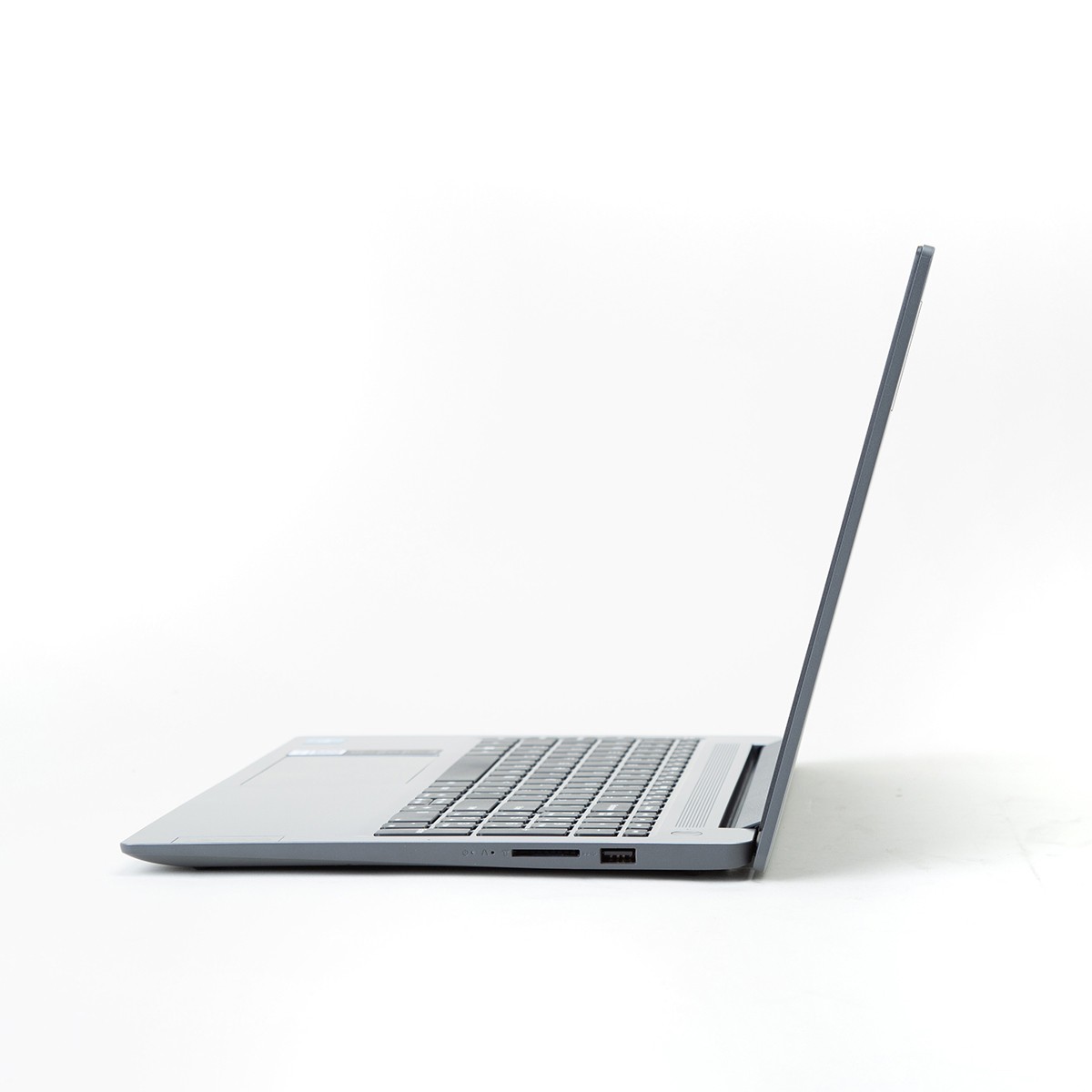 Lenovo IdeaPad Slim 3 15IAN8 15.6″ Full HD Laptop – Arctic Gray SKU#2008939