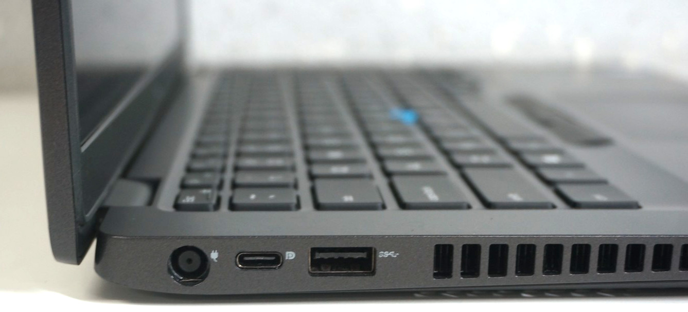 Dell Latitude 5400 – Intel Core i5-8365U @1.60GHz 8GB RAM – No HD/No OS