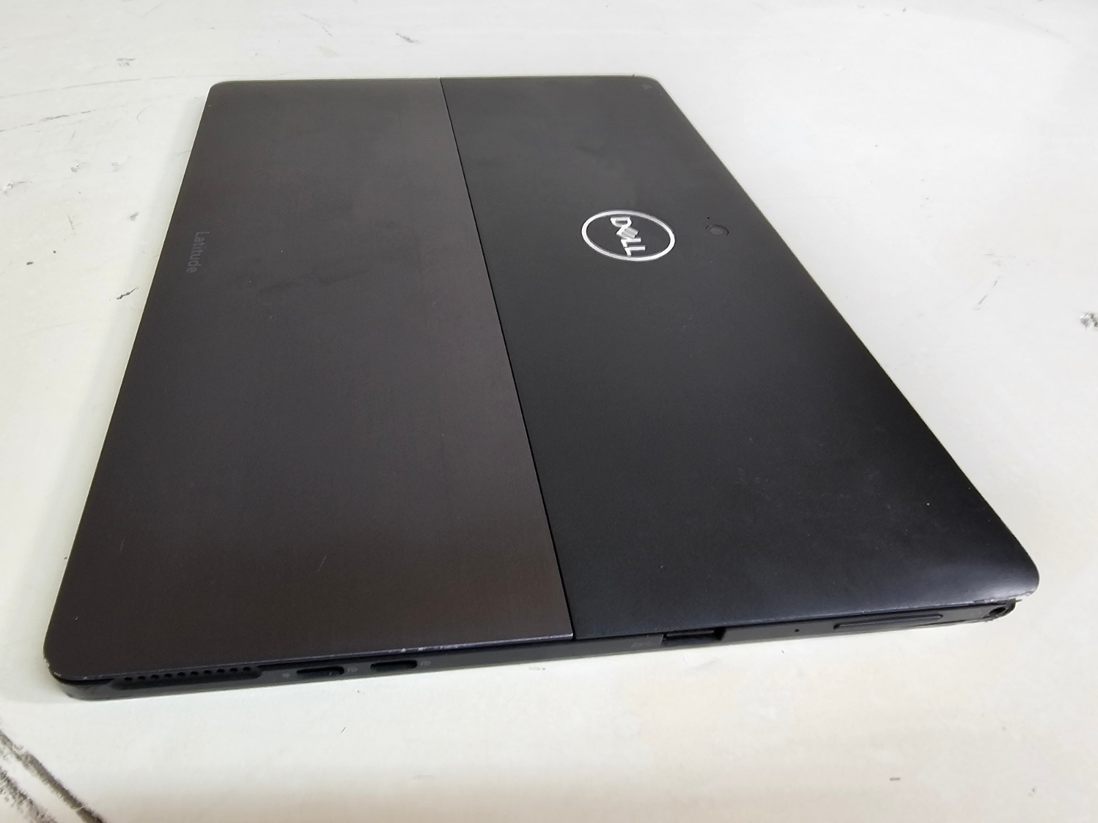 Dell Latitude 5290 Tablet – 1.7 GHz i5-8350U 8GB 256GB 12.5″ Touchscreen – SP1