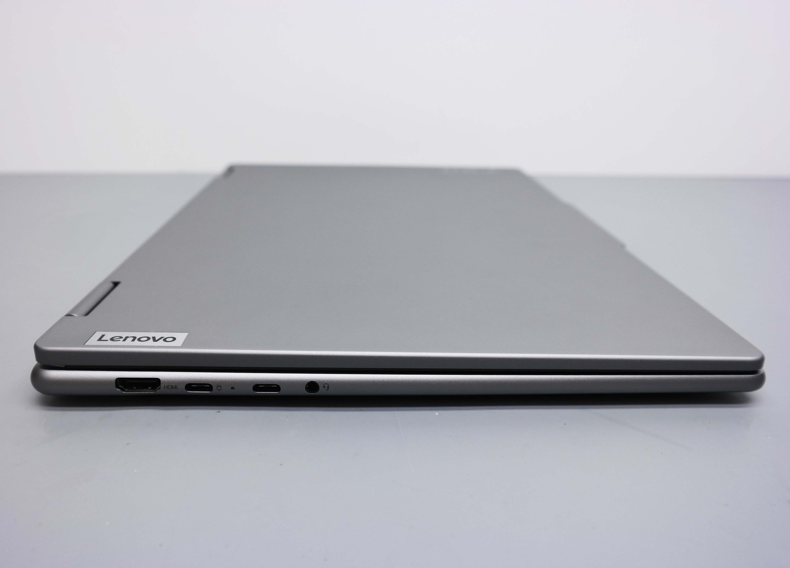 Lenovo Yoga 7 16″ AMD Ryzen 5 8640HS 8GB 512GB SSD