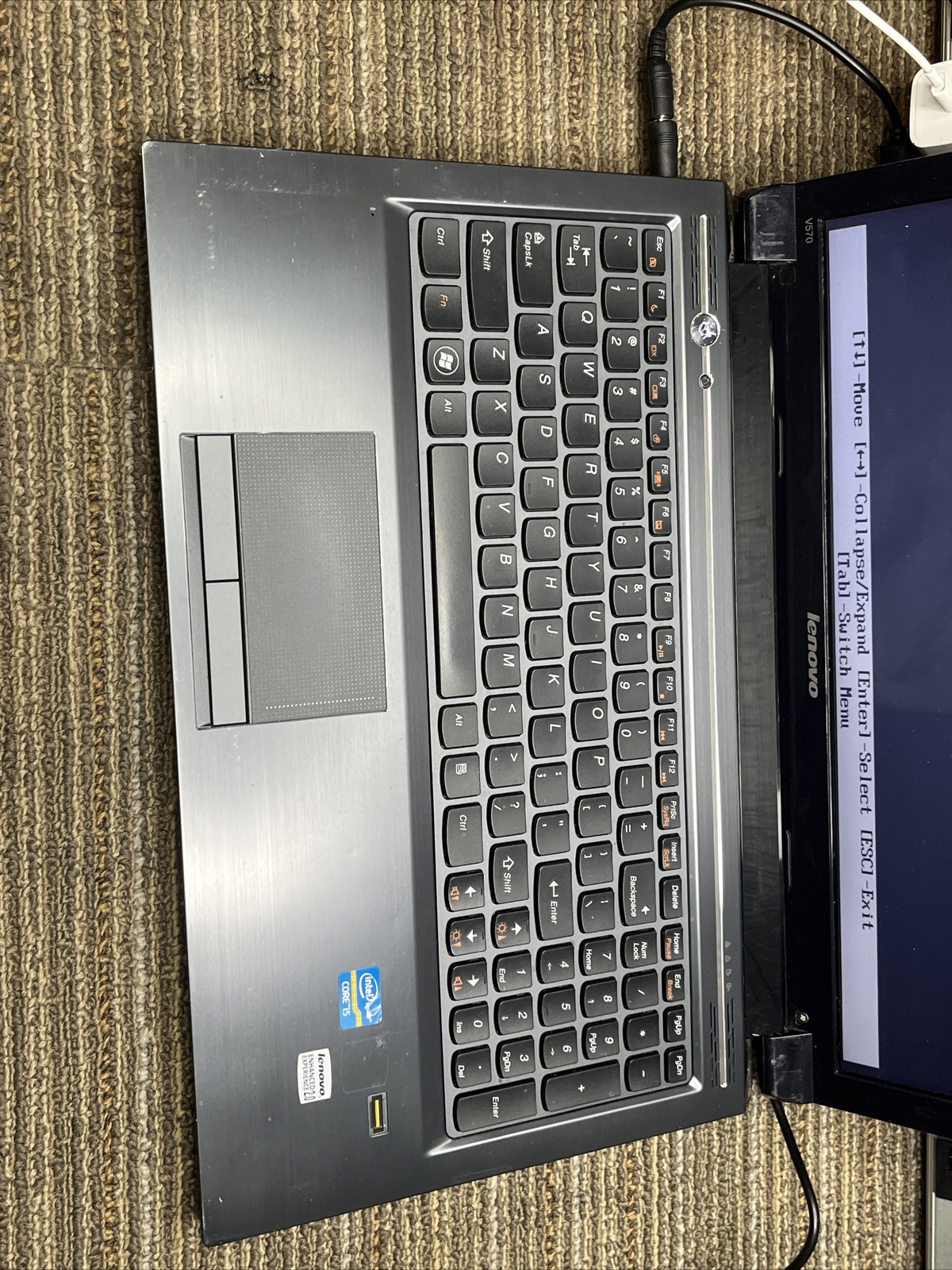 Lenovo IdeaPad V570 15.6″ / Intel Core i5-2450M @ 2.50GHz / (MISSING PARTS! 7233